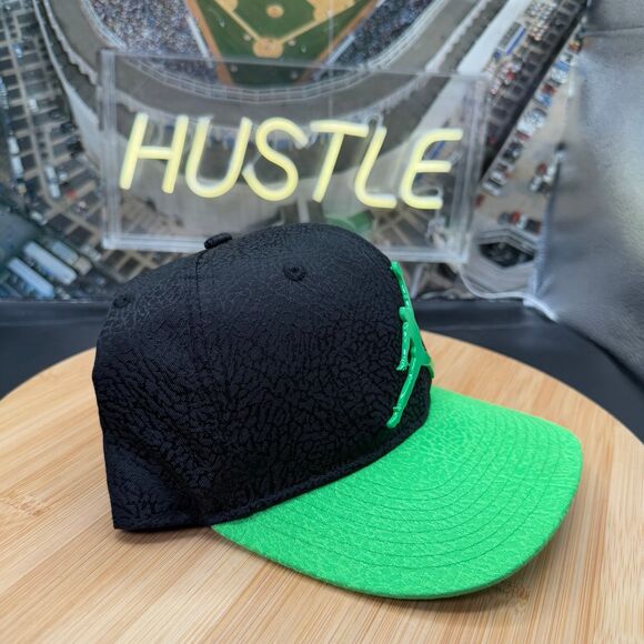 Air Jordan Jumpman Youth Boys Green/Black Snapback Adjustable Hat Cement Pattern - Picture 1 of 10